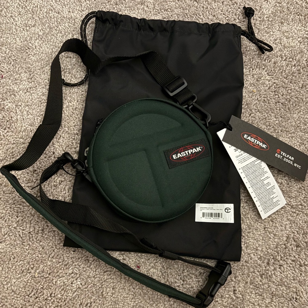 NWT Eastpak × Telfar Circle Bag - Dark Olive